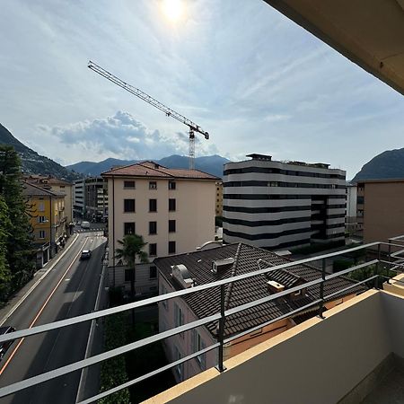 Deluxe Central Apartment - Free Parking Lugano Eksteriør billede