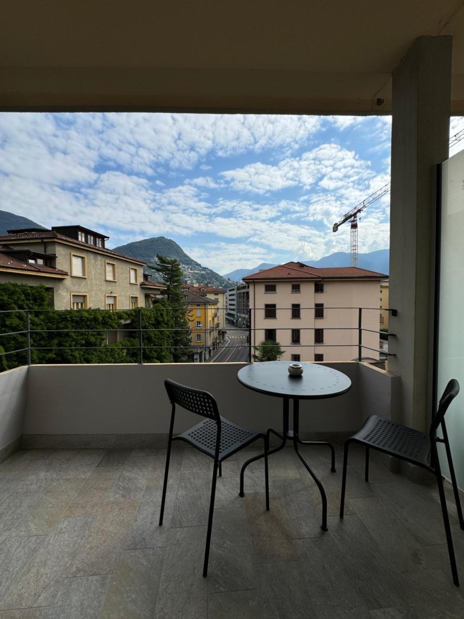 Deluxe Central Apartment - Free Parking Lugano Eksteriør billede